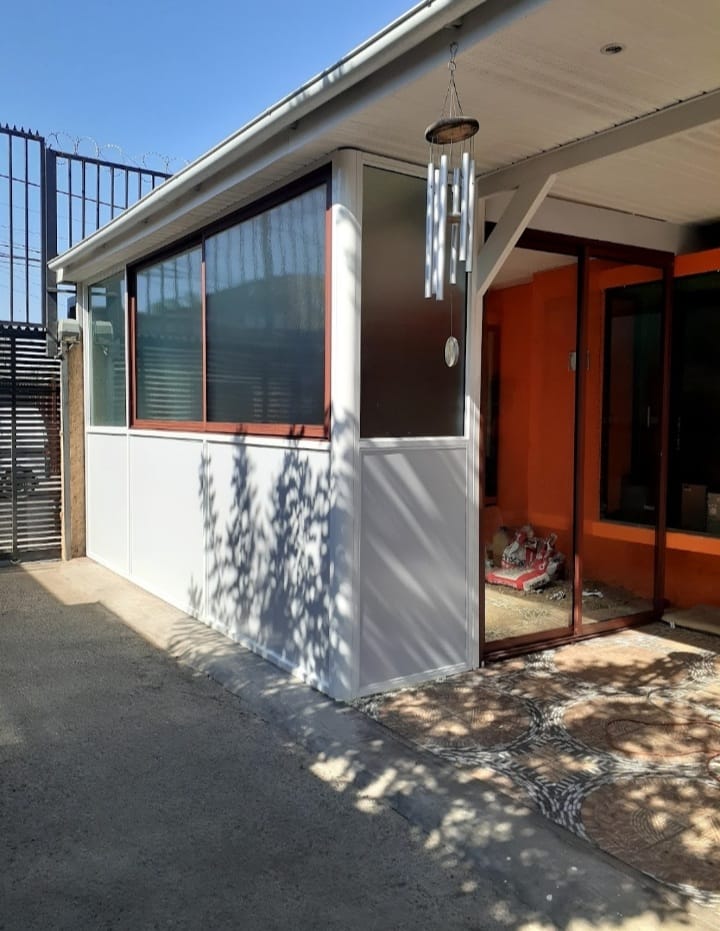 VentanaInstalada Porche GlassAndWindow